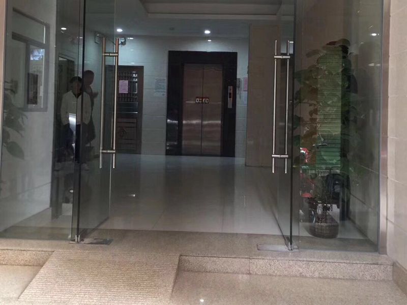 塘廈中心區《振興大廈》高大上大廈